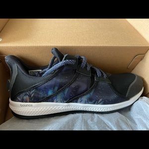 adidas – Gymbreaker Bounce Athletic Sneaker
COREBLACK- / 9 / 9